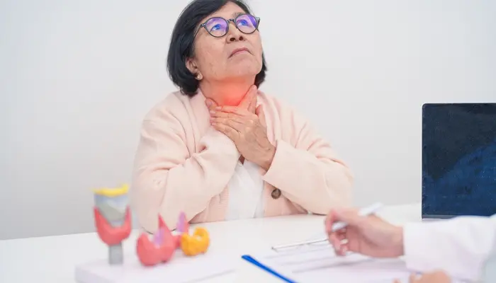 Người có tiền sử mắc bệnh ung thư tuyến giáp thể tủy dễ gặp tác dụng phụ