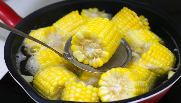 Người bệnh tiểu đường nên ăn bắp luộc