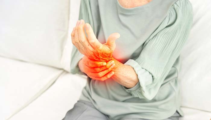 Biến chứng tê bì ở tay 