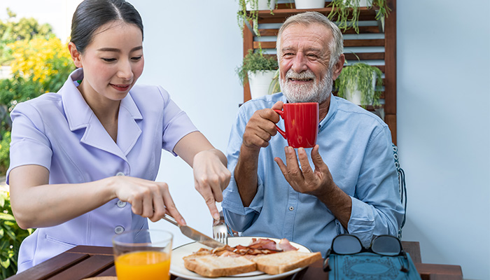 Người bệnh tiểu đường nên ăn sáng sau thức dậy 1 tiếng