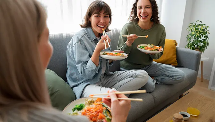 Để duy trì đường huyết ổn định người bệnh nên xây dựng chế độ ăn uống lành mạnh 