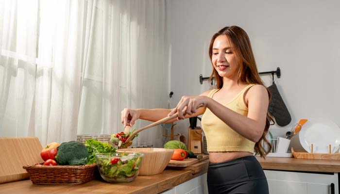 Để giảm triệu chứng buồn nôn khi dùng Mounjaro cần ăn nhiều bữa và dừng khi no