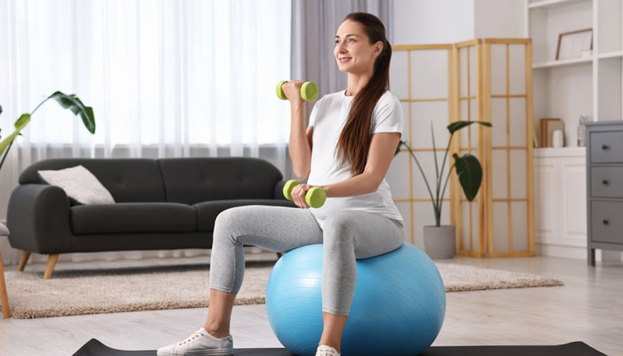 Mẹ bầu nên duy trì thói quen vận động thường xuyên