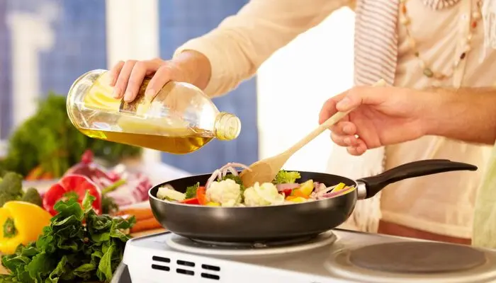 Người tiểu đường nên sử dụng từng loại dầu phù hợp với mục đích nấu ăn