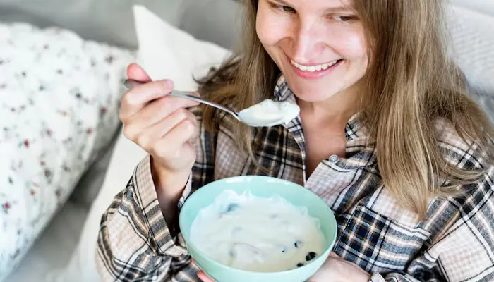 Thời điểm phù hợp để người tiểu đường ăn sữa chua là sau bữa ăn 1-2 giờ 