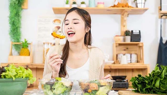 Xây dựng chế độ ăn uống lành mạnh sẽ giúp ổn định đường huyết