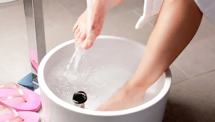Vệ sinh da đúng cách hạn chế kích ứng và bảo vệ hàng rào tự nhiên của da 