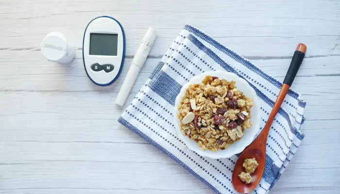 Chỉ số đường huyết sau ăn bình thường là dưới 140 mg/dL (< 7,8 mmol/L)