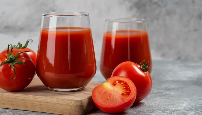 Nước ép cà chua chứa nhiều hàm lượng dưỡng chất tốt cho người tiểu đường