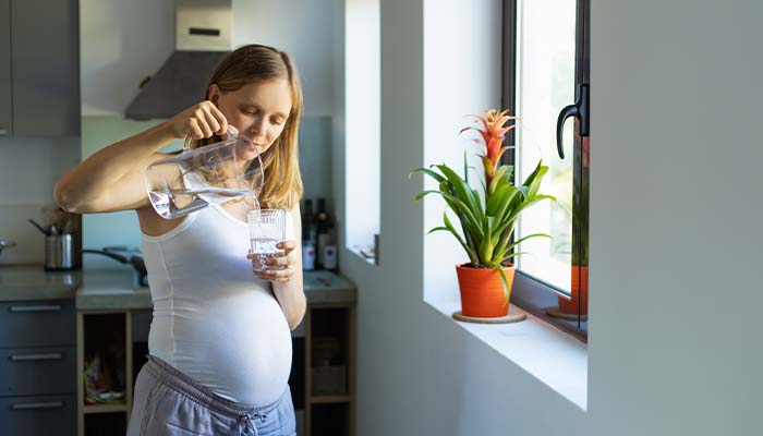 Dấu hiệu tiểu đường thai kỳ là khát nước liên tục