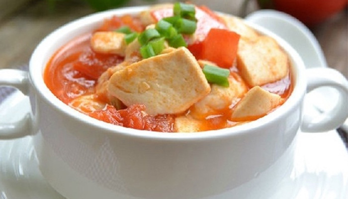 Món đậu phụ sốt cà chua