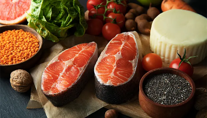 Điều chỉnh chế độ ăn uống lành mạnh cũng giúp ổn định đường huyết