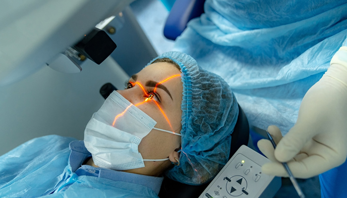 Điều trị bệnh võng mạc tiểu đường bằng laser