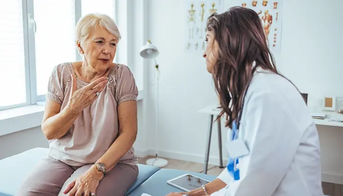 Người bị tiền tiểu đường cần thăm khám bác sĩ sớm để điều trị kịp thời