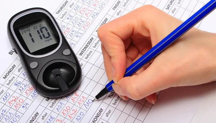 Người bệnh nên ghi lại kết quả sau mỗi lần đo để điều chỉnh phù hợp 