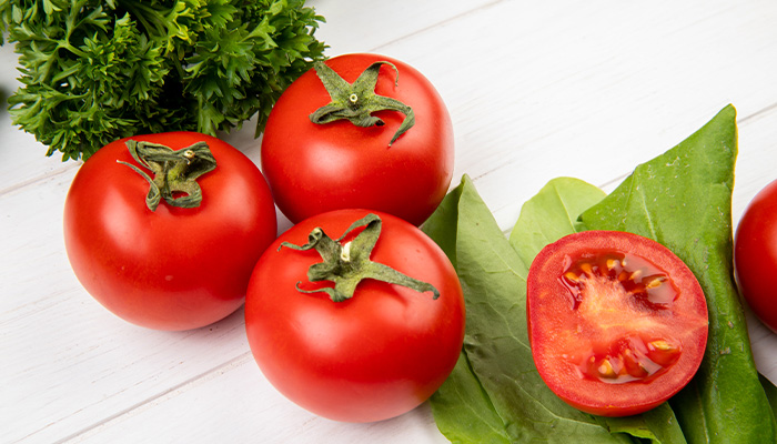 Cà chua chứa nhiều dinh dưỡng tốt cho sức khỏe