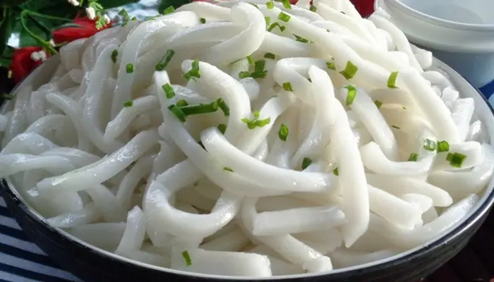 Sợi bánh canh có chứa carbohydrate nên người tiểu đường cần kiểm soát liều lượng khi ăn