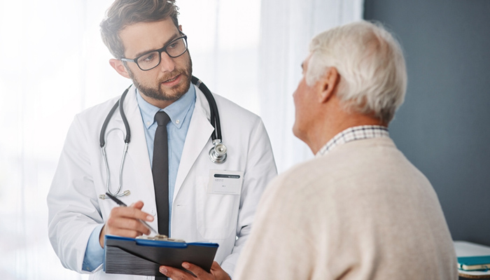 Người bệnh tiểu đường nên đi khám sức khỏe định kỳ