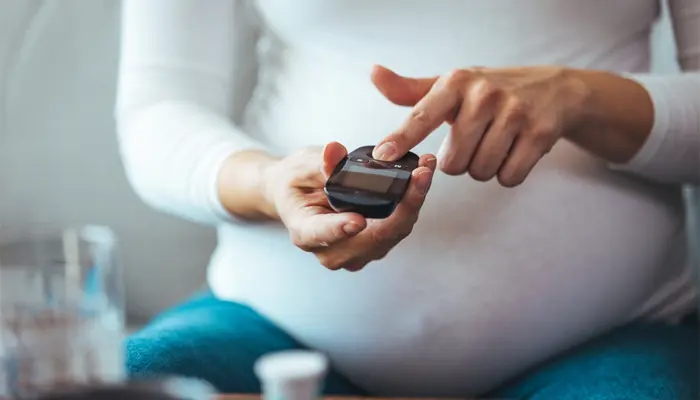 Mẹ bầu cần kiểm tra tiểu đường thai kỳ khi được chẩn đoán mắc bệnh hoặc có nguy cơ 