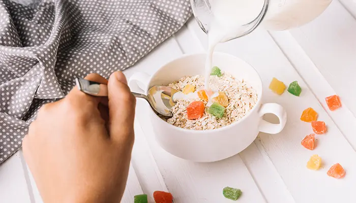 Món ăn không ngọt nhưng dễ làm tăng đường huyết là ngũ cốc ăn liền