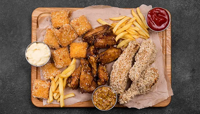 Món ăn vặt bà bầu tiểu đường cần hạn chế là thực phẩm chiên rán