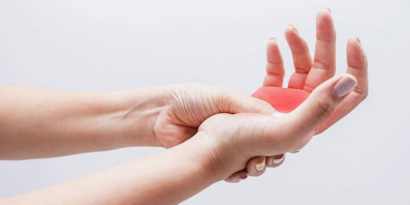 Dấu hiệu tê bì, ngứa ran ở tay