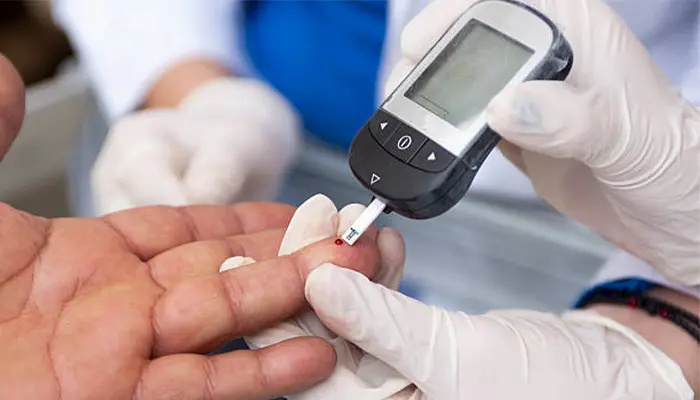 Người tiểu đường cần chăm sóc da đúng cách để hạn chế biến chứng nguy hiểm 