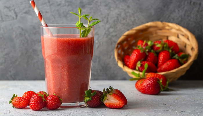 Nước ép dâu tây chứa nhiều dưỡng chất tốt cho sức khỏe