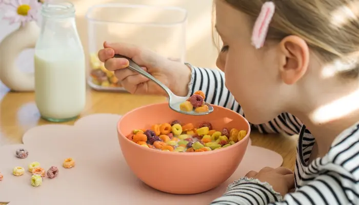 Cách phòng ngừa bệnh tiểu đường ở trẻ em là xây dựng chế độ ăn uống lành mạnh 