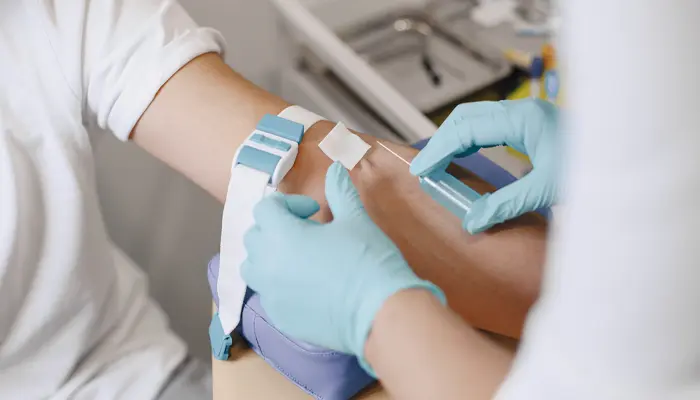 Quy trình xét nghiệm tiểu đường thai kỳ qua lấy máu và uống dung dịch glucose