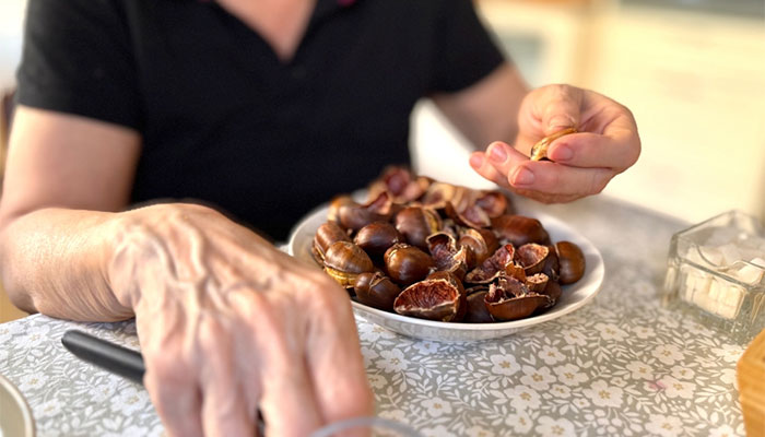 Mẹ bầu ăn hạt dẻ sai cách sẽ gây ra nhiều hậu quả 