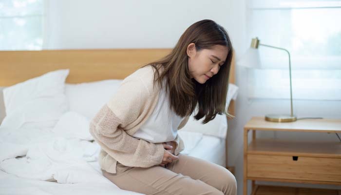 Đầy hơi, khó chịu ở đường tiêu hóa cũng tác dụng phụ thường gặp