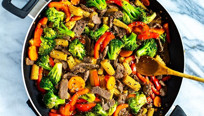 Thịt bò xào rau củ