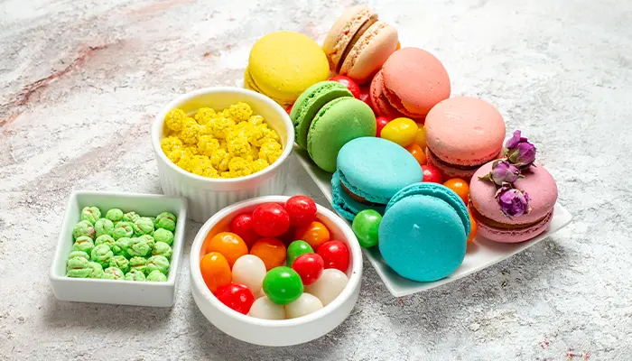 Người bị tiểu đường nên hạn chế ăn bánh kẹo ngọt 
