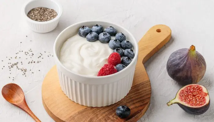 Người tiểu đường ăn sữa chua nên chọn loại ít carbohydrate, không đường 