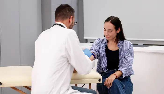 Xét nghiệm HbA1c giá bao nhiêu? Tùy thuộc vào nơi thực hiện và loại dịch vụ