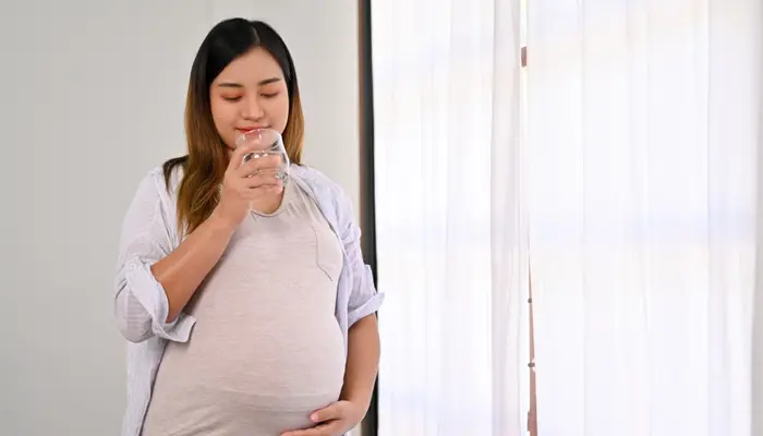 Xét nghiệm tiểu đường thai kỳ có được uống nước không? Chỉ được uống một ngụm nhỏ nước lọc