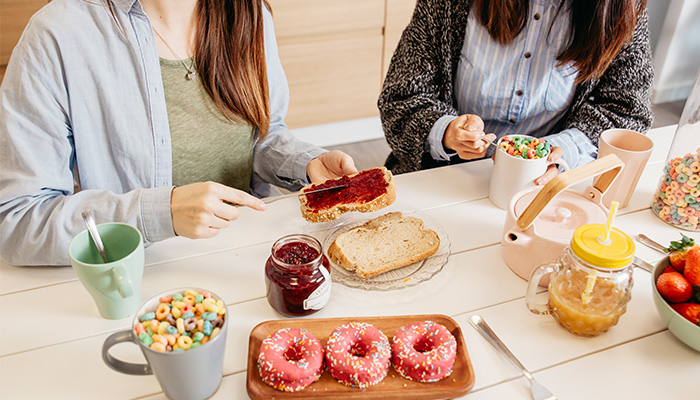 Ăn nhiều đồ ngọt cũng là yếu tố làm tăng nguy cơ tiểu đường nhanh hơn