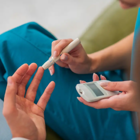 Bao lâu nên kiểm tra đường huyết để duy trì mức đường ổn định?